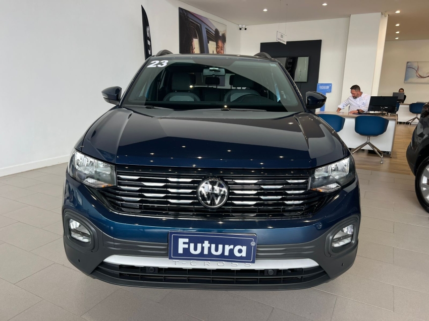 volkswagen t-cross 1.0 200 tsi total flex comfortline automatico gasolina 4p 2023
