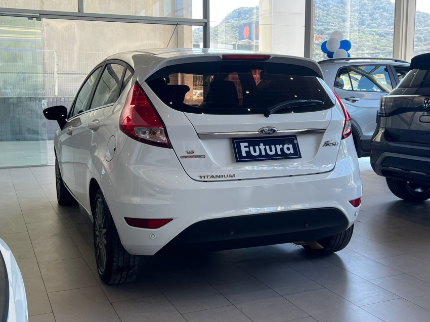 ford fiesta 1.6 titanium hatch 16v flex 4p powershift gasolina automatico 2015