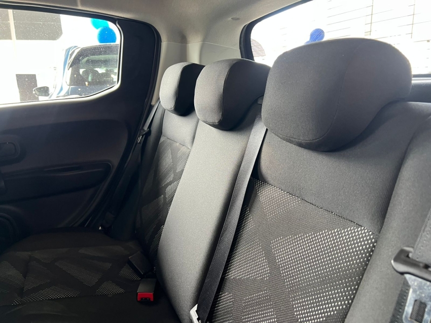 fiat mobi 1.0 evo flex like. manual gasolina 4p 2025