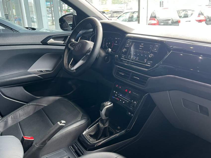 volkswagen t-cross 1.0 200 tsi total flex comfortline automatico gasolina 4p 2023