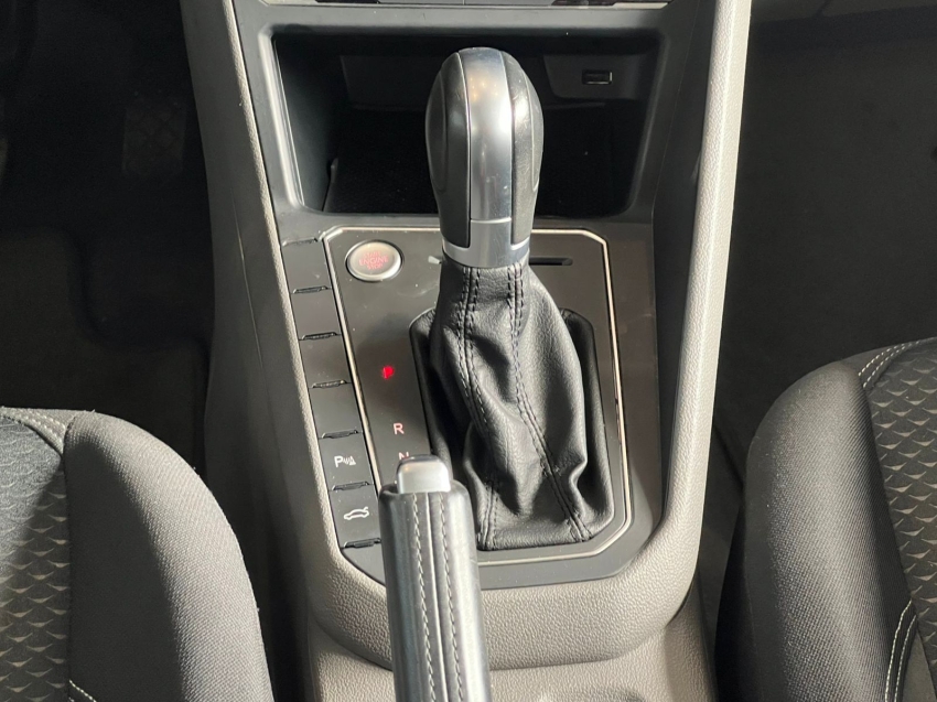 volkswagen polo 1.0 200 tsi highline automatico gasolina 4p 2018