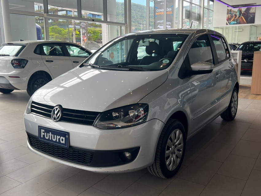 volkswagen fox 1.6 mi highline 8v flex 4p manual 1.0 gasolina 2014