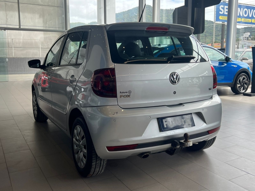 volkswagen fox 1.6 mi highline 8v flex 4p manual 1.0 gasolina 201413