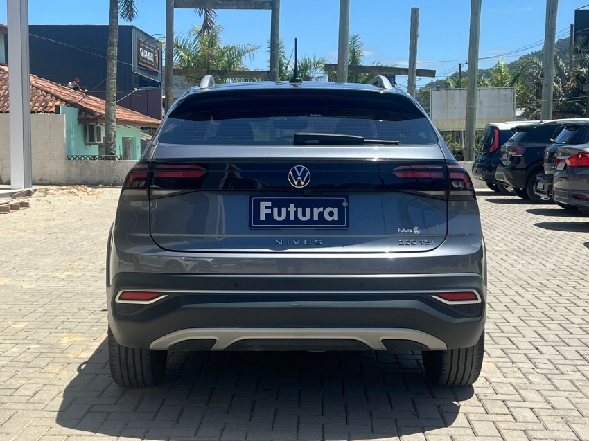 volkswagen nivus 1.0 200 tsi total flex highline automatico gasolina 4p 202312
