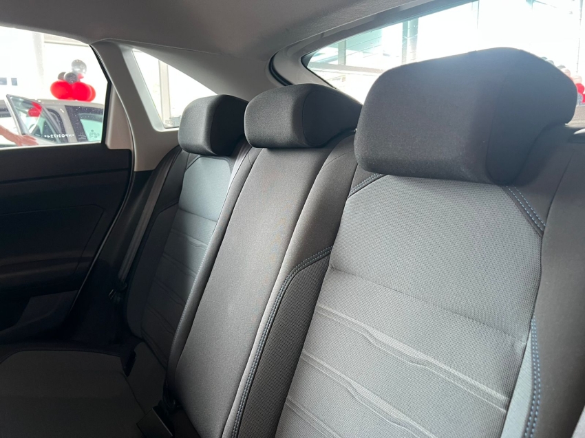 volkswagen nivus 1.0 200 tsi total flex comfortline automatico gasolina 4p 202210