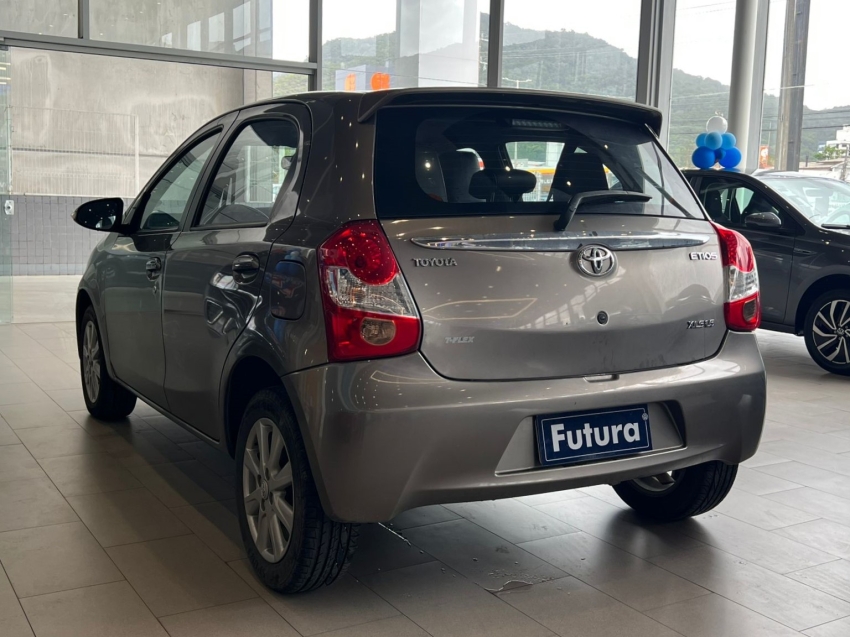 toyota etios 1.5 xls 16v flex 4p automatico gasolina 201711