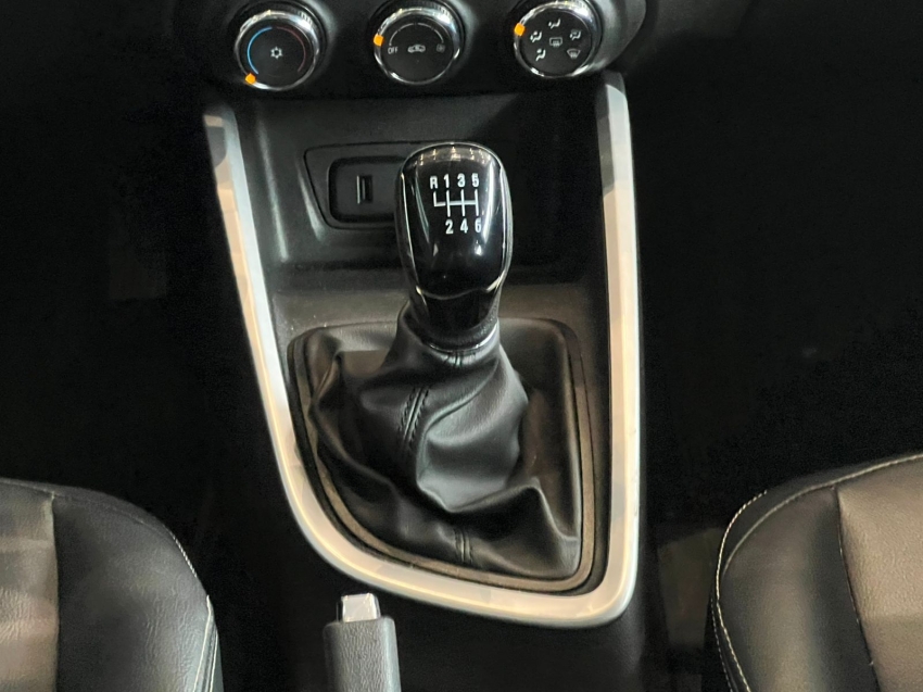 chevrolet onix 1.0 flex lt manual gasolina 4p 20238