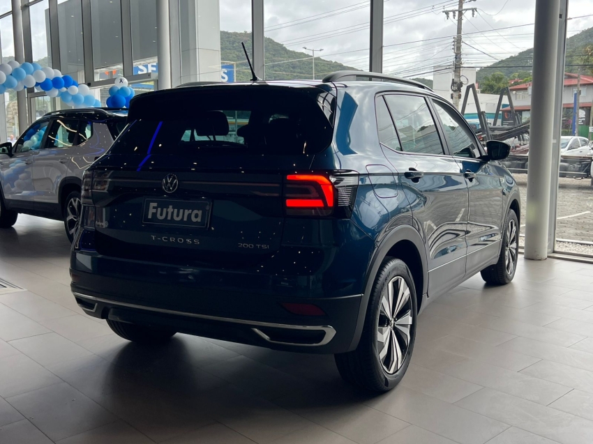 volkswagen t-cross 1.0 200 tsi total flex comfortline automatico gasolina 4p 202313