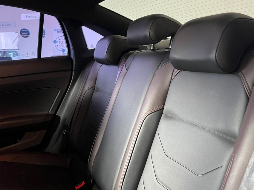 volkswagen virtus 1.0 200 tsi highline automatico gasolina 4p 202410