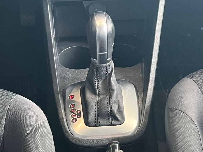 volkswagen voyage 1.6 16v msi totalflex 4p automatico gasolina 20228