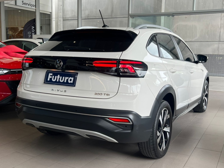 volkswagen nivus 1.0 200 tsi total flex highline automatico gasolina 4p 202111