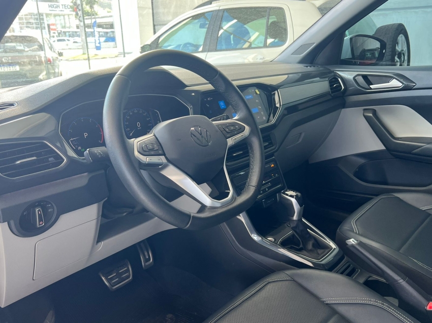 volkswagen t-cross 1.4 250 tsi total flex highline automatico gasolina 4p 20243