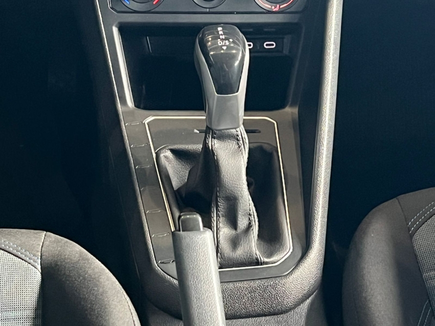 volkswagen nivus 1.0 200 tsi total flex comfortline automatico gasolina 4p 20248