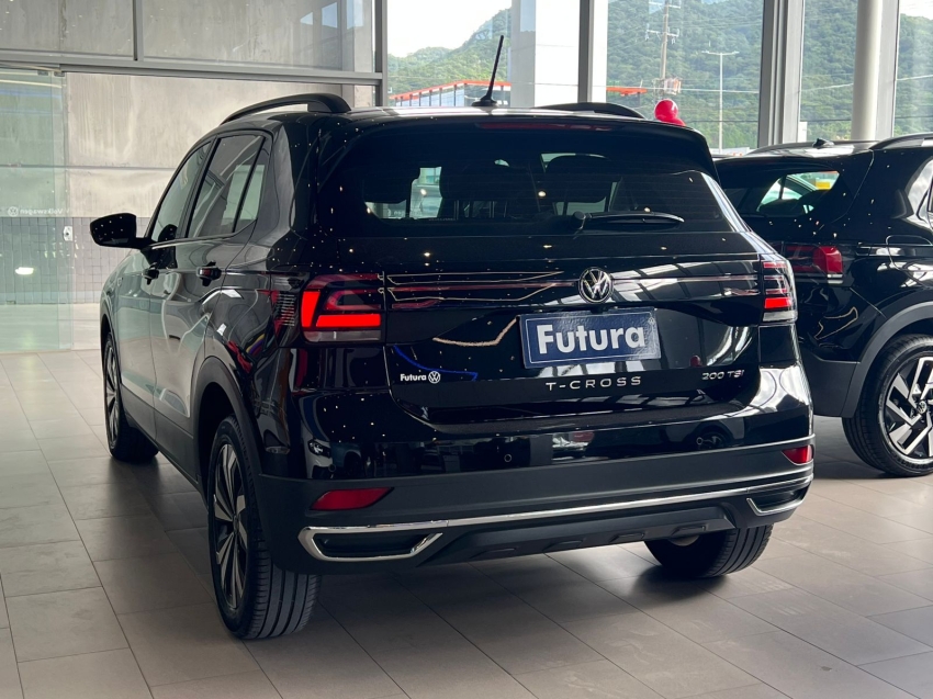 volkswagen t-cross 1.0 200 tsi total flex comfortline automatico gasolina 4p 202211