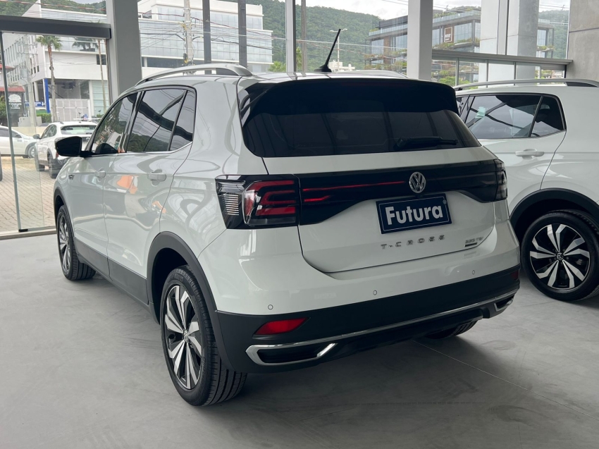 volkswagen t-cross 1.4 250 tsi total flex highline automatico gasolina 4p 202011