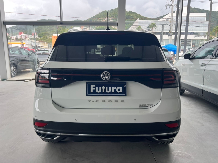 volkswagen t-cross 1.4 250 tsi total flex highline automatico gasolina 4p 202012