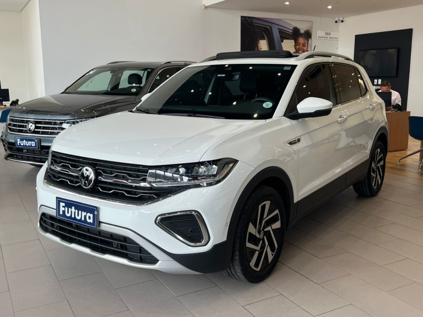 volkswagen t-cross 1.4 250 tsi total flex highline automatico gasolina 4p 2025