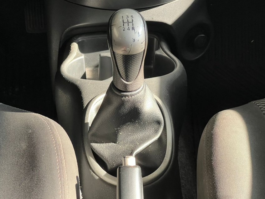 nissan march 1.0 sv 16v flex 4p manual gasolina 20158