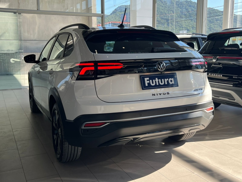 volkswagen nivus 1.0 200 tsi total flex highline automatico gasolina 4p 202413