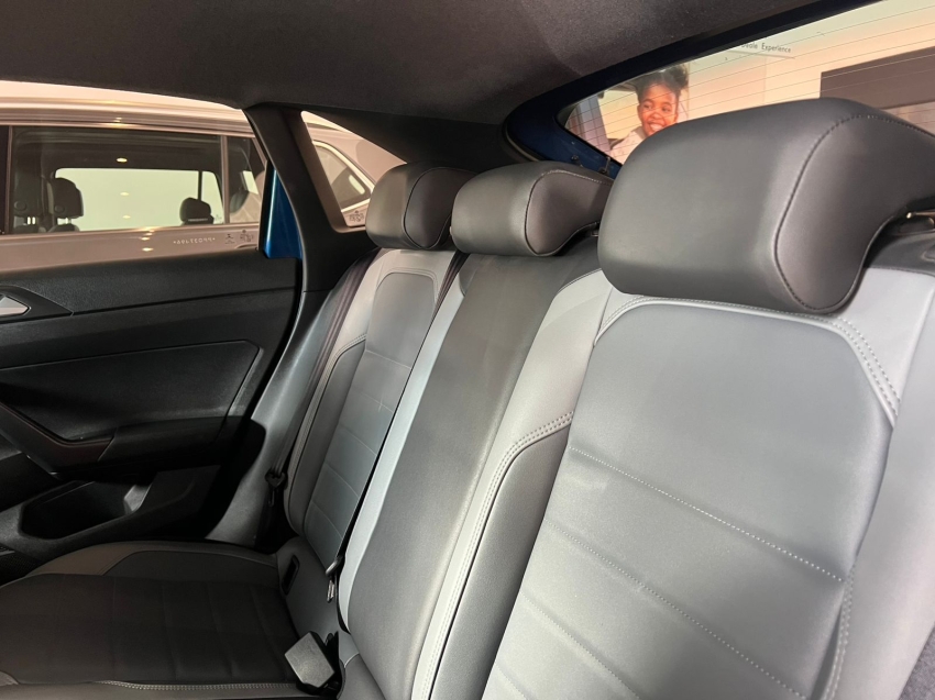 volkswagen nivus 1.0 200 tsi total flex highline automatico gasolina 4p 202310