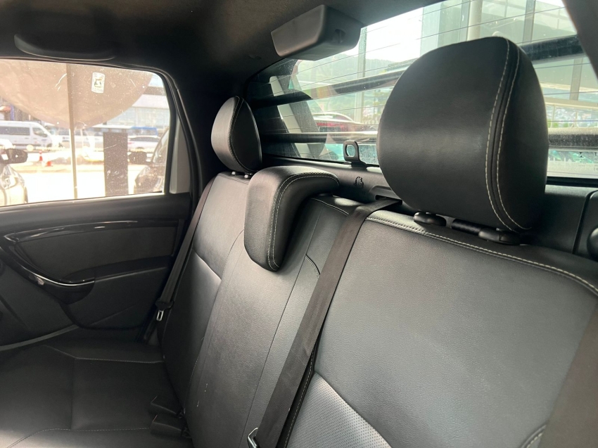 renault duster oroch 2.0 16v hi-flex dynamique automatico flex 4p 202010