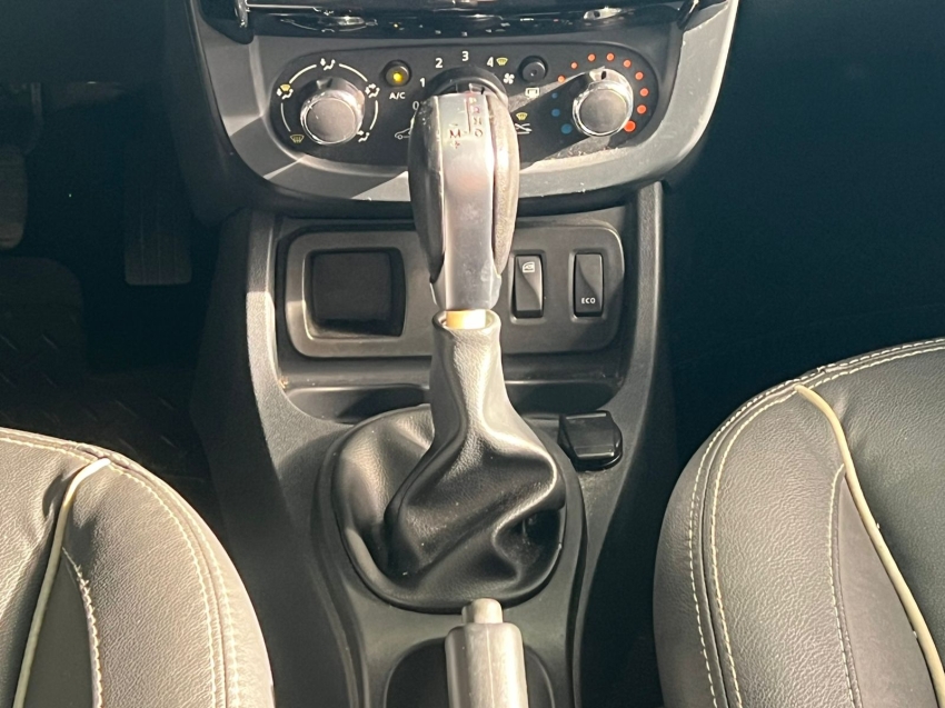 renault duster oroch 2.0 16v hi-flex dynamique automatico flex 4p 20207