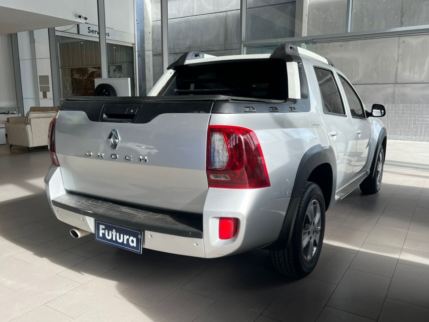 renault duster oroch 2.0 16v hi-flex dynamique automatico flex 4p 202013