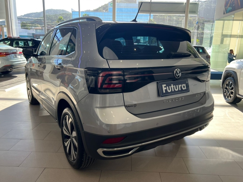 volkswagen t-cross 1.4 250 tsi total flex highline automatico gasolina 4p 202411