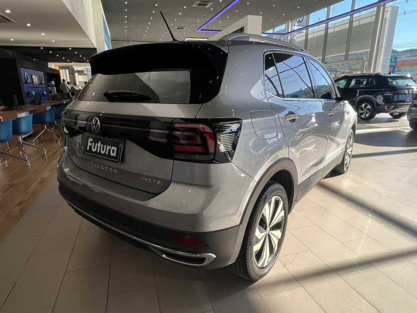 volkswagen t-cross 1.4 250 tsi total flex highline automatico gasolina 4p 202413