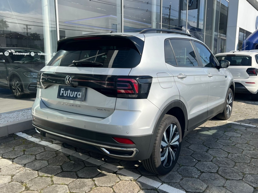 volkswagen t-cross 1.0 200 tsi total flex comfortline automatico gasolina 4p 202313