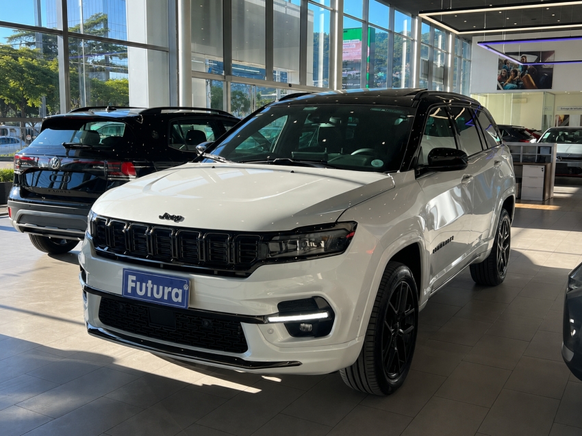 jeep commander 2.0 hurricane 4 turbo gasolina blackhawk at9 4p automatico 2025