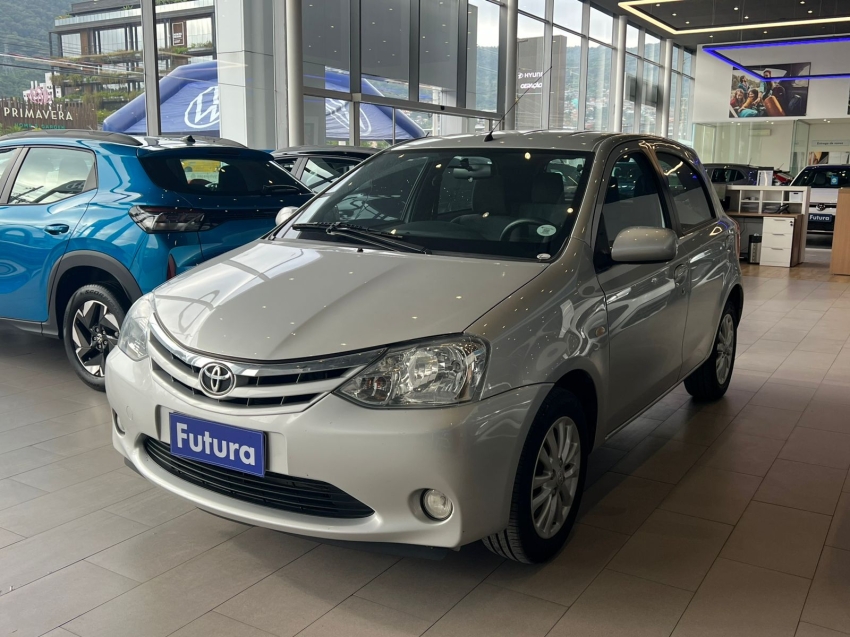 toyota etios 1.5 xls 16v flex 4p manual gasolina 2013