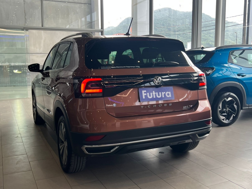 volkswagen t-cross 1.4 250 tsi total flex highline automatico gasolina 4p 202013