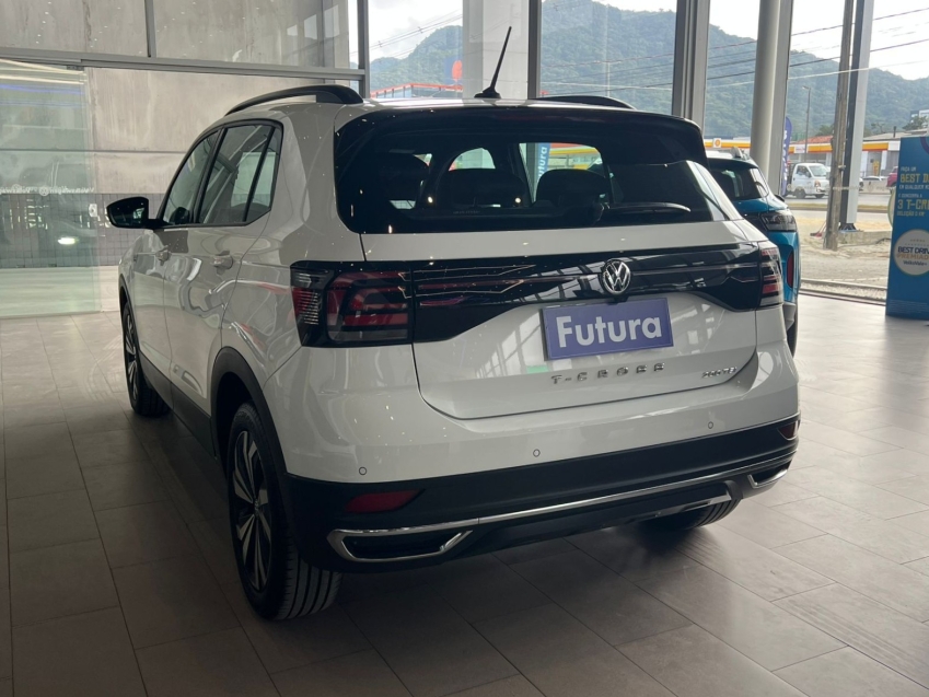volkswagen t-cross 1.0 200 tsi total flex comfortline automatico gasolina 4p 202112