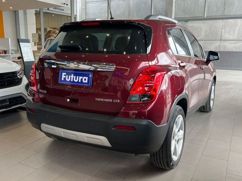 chevrolet tracker 1.8 mpfi ltz 4x2 16v flex 4p automatico gasolina 201411