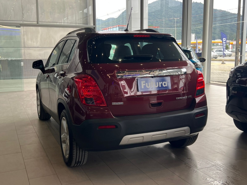 chevrolet tracker 1.8 mpfi ltz 4x2 16v flex 4p automatico gasolina 201413