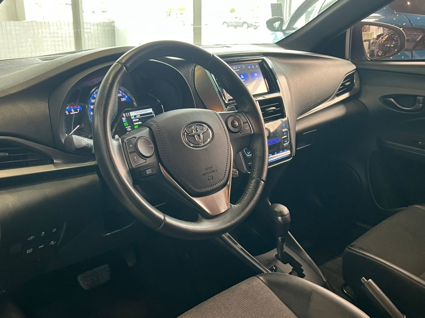 toyota yaris 1.5 16v flex sedan xs connect multidrive gasolina 4p automatico 20233