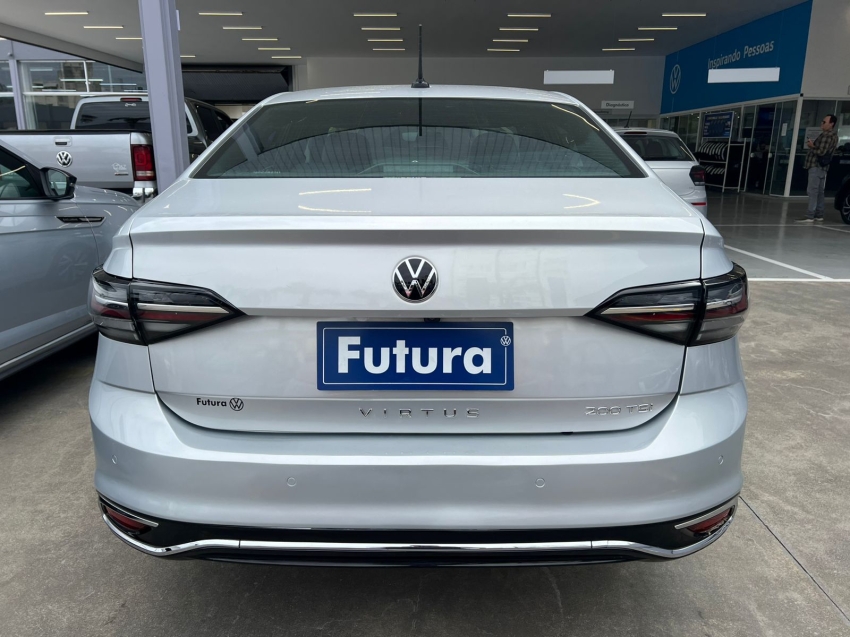volkswagen virtus 1.0 200 tsi highline automatico gasolina 4p 202412