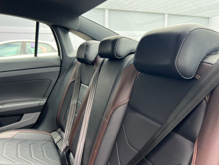 volkswagen virtus 1.0 200 tsi highline automatico gasolina 4p 202410