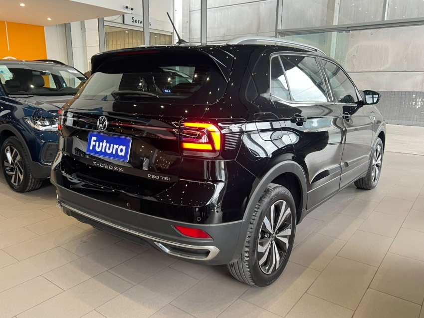 volkswagen t-cross 1.4 250 tsi total flex highline automatico gasolina 4p 202411
