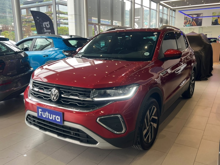 volkswagen t-cross 1.4 250 tsi total flex highline automatico gasolina 4p 2025