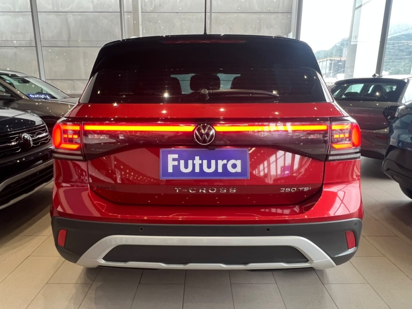 volkswagen t-cross 1.4 250 tsi total flex highline automatico gasolina 4p 202512