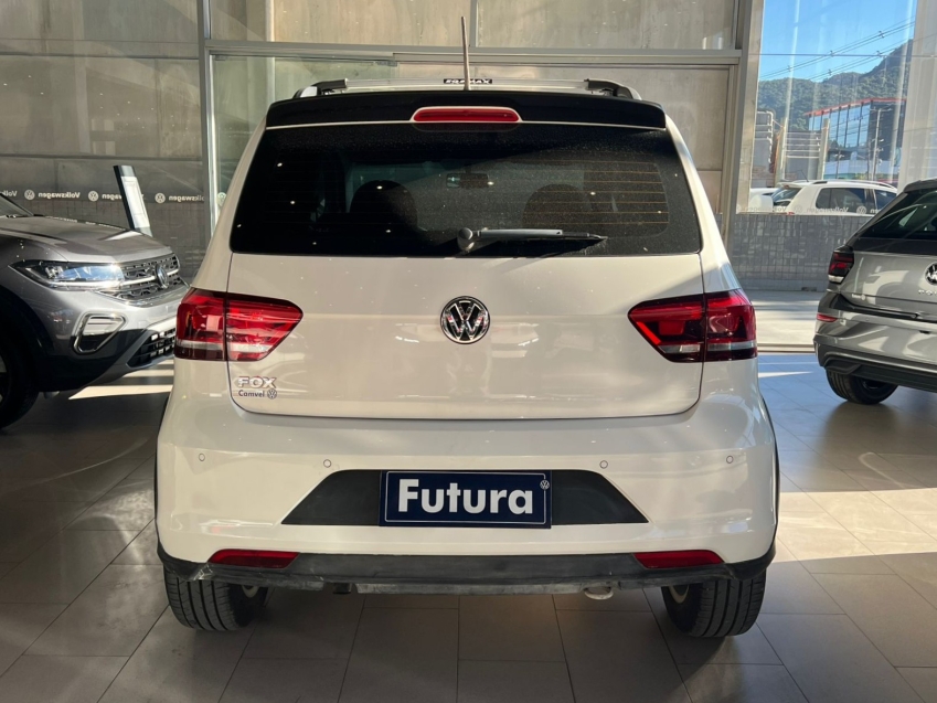 volkswagen fox 1.0 mpi track 12v flex 4p manual gasolina 201612