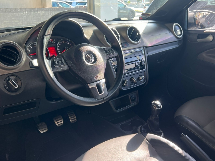 volkswagen saveiro 1.6 cross cd 16v flex 2p manual gasolina 4p 20163