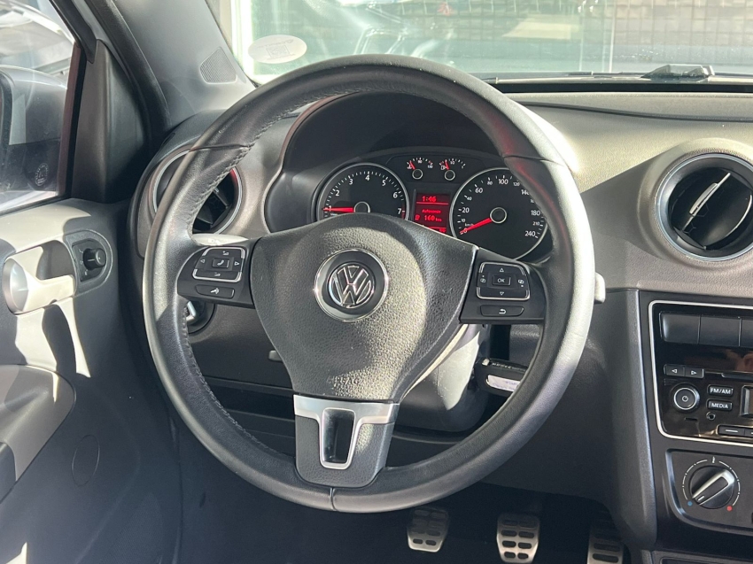 volkswagen saveiro 1.6 cross cd 16v flex 2p manual gasolina 4p 20166