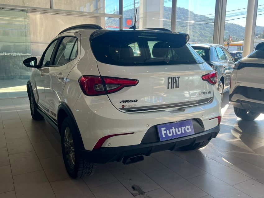 fiat argo 1.3 firefly flex trekking manual gasolina 4p 202013