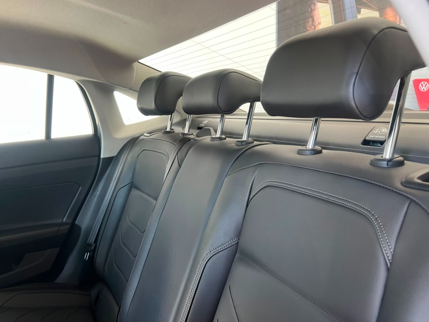 volkswagen virtus 1.0 200 tsi comfortline automatico gasolina 4p 202510