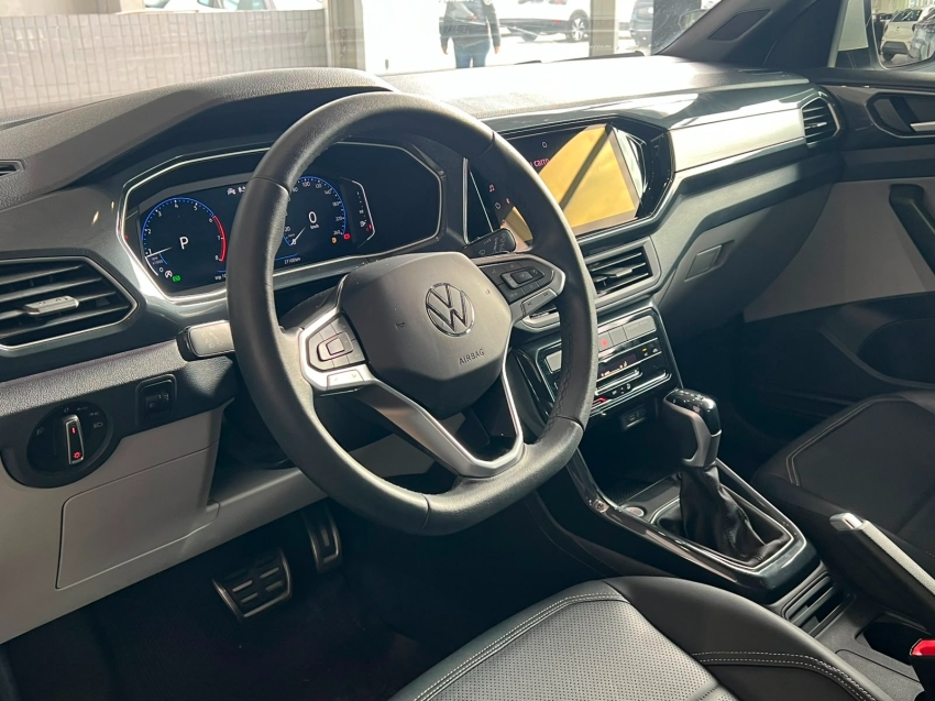 volkswagen t-cross 1.4 250 tsi total flex highline automatico gasolina 4p 20243
