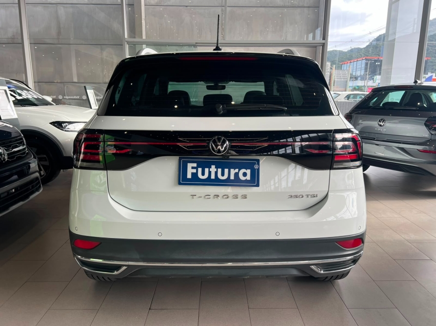 volkswagen t-cross 1.4 250 tsi total flex highline automatico gasolina 4p 202412