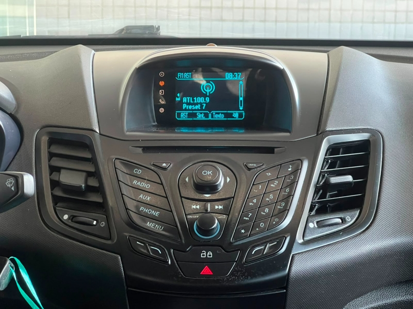 ford fiesta 1.6 se hatch 16v flex 4p powershift gasolina automatico 20147